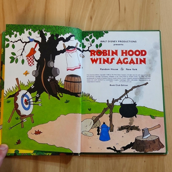 Walt Disney, RobinHood Wins Again, Book - Picture 3 of 4